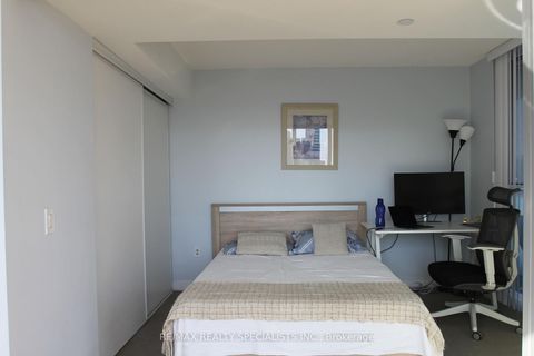 Photo 2 at 707 - 75 Queens Wharf Road, Waterfront Communities C1, Toronto