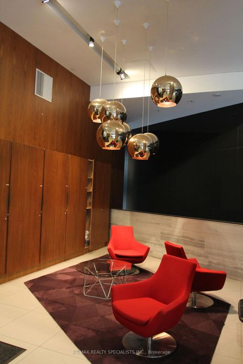 Photo 11 at 707 - 75 Queens Wharf Road, Waterfront Communities C1, Toronto