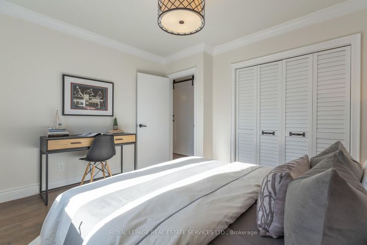 Photo 13 at 2132 Denise Road, Lakeview, Mississauga