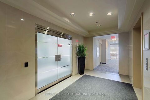 Photo 6 at 200 - 23 Lesmill Road, Windfields, Toronto