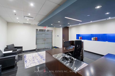 Photo 7 at 200 - 23 Lesmill Road, Windfields, Toronto