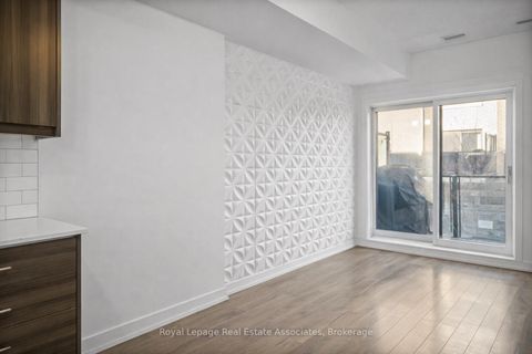 Photo 5 at 40 - 2059 Weston Road, Weston, Toronto