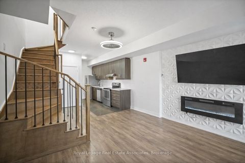 Photo 7 at 40 - 2059 Weston Road, Weston, Toronto