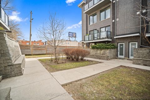 Photo 34 at 40 - 2059 Weston Road, Weston, Toronto