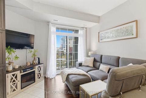 Photo 14 at 229 - 80 Aspen Springs Drive, Bowmanville, Clarington