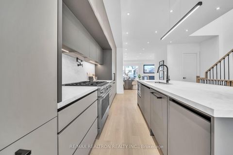 Photo 10 at 17 Lanark Avenue, Oakwood Village, Toronto