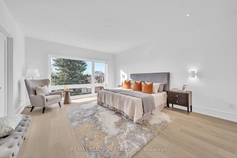 Photo 20 at 17 Lanark Avenue, Oakwood Village, Toronto