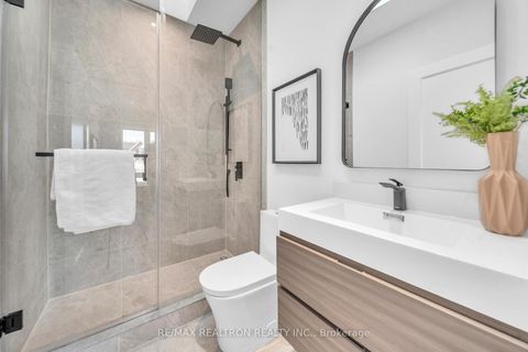 Photo 27 at 17 Lanark Avenue, Oakwood Village, Toronto