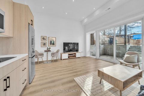 Photo 37 at 17 Lanark Avenue, Oakwood Village, Toronto