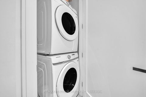 Photo 41 at 17 Lanark Avenue, Oakwood Village, Toronto