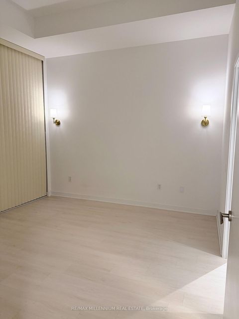 Photo 11 at 5901 - 3900 Confederation Parkway, City Centre, Mississauga