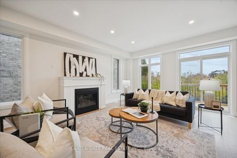 Photo 4 at 989 Queensdale Avenue, Donevan, Oshawa