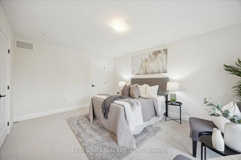 Photo 19 at 989 Queensdale Avenue, Donevan, Oshawa