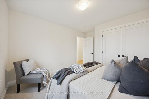 Photo 24 at 989 Queensdale Avenue, Donevan, Oshawa