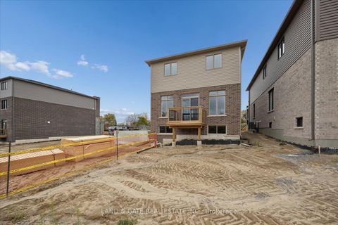 Photo 34 at 989 Queensdale Avenue, Donevan, Oshawa