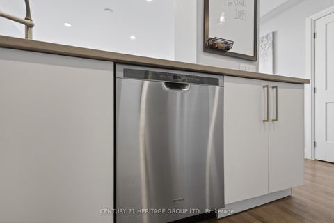 Photo 14 at 1005 - 150 Dunlop Street E, City Centre, Barrie