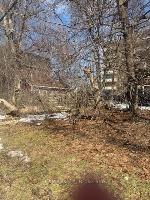 Photo 3 at 67 Richmond Street, Mill Pond, Richmond Hill