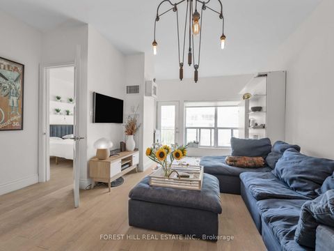 Photo 4 at 606 - 600 Queens Quay W, Waterfront Communities C1, Toronto
