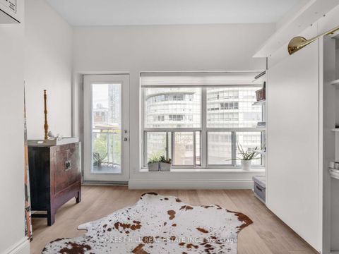 Photo 10 at 606 - 600 Queens Quay W, Waterfront Communities C1, Toronto