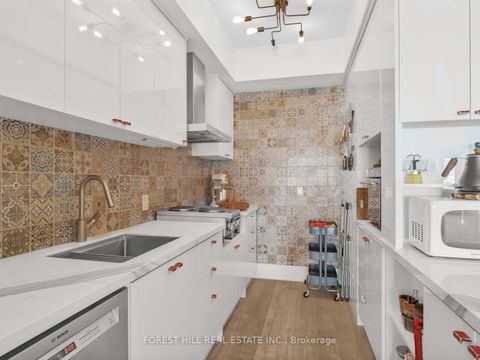 Photo 13 at 606 - 600 Queens Quay W, Waterfront Communities C1, Toronto