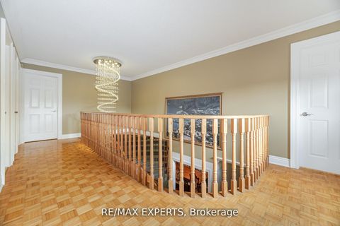 Photo 28 at 21 Williamsburg Lane, East Woodbridge, Vaughan