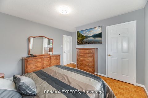 Photo 40 at 21 Williamsburg Lane, East Woodbridge, Vaughan