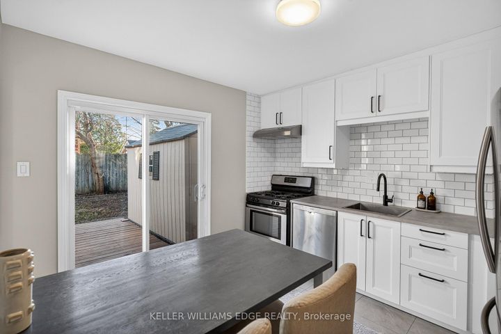 Photo 8 at 262 Britannia Avenue, Homeside, Hamilton