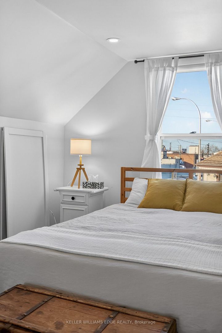 Photo 17 at 262 Britannia Avenue, Homeside, Hamilton