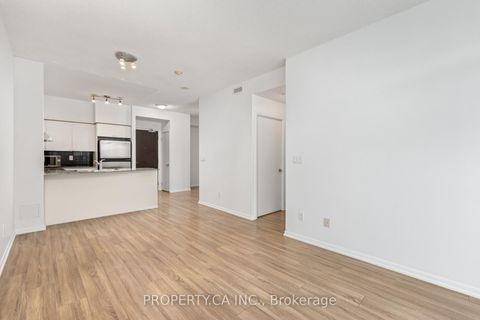Photo 6 at 223 - 231 Fort York Boulevard, Niagara, Toronto