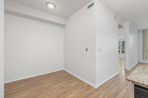 Photo 9 at 223 - 231 Fort York Boulevard, Niagara, Toronto