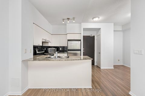 Photo 16 at 223 - 231 Fort York Boulevard, Niagara, Toronto