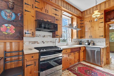 Photo 8 at 9 The N, Keswick North, Georgina