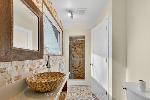 Photo 29 at 9 The N, Keswick North, Georgina