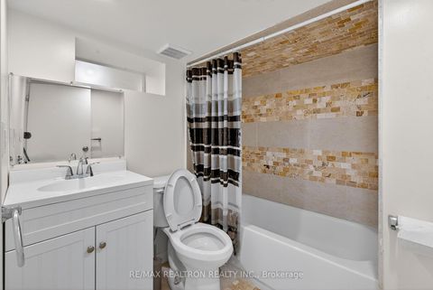 Photo 33 at 9 The N, Keswick North, Georgina