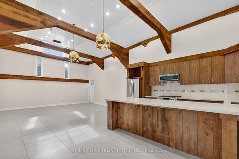 Photo 39 at 9 The N, Keswick North, Georgina