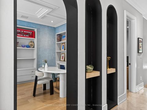 Photo 10 at 4 Forest Wood, Nortown, Toronto