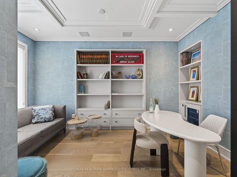 Photo 11 at 4 Forest Wood, Nortown, Toronto