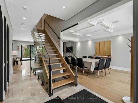Photo 14 at 4 Forest Wood, Nortown, Toronto