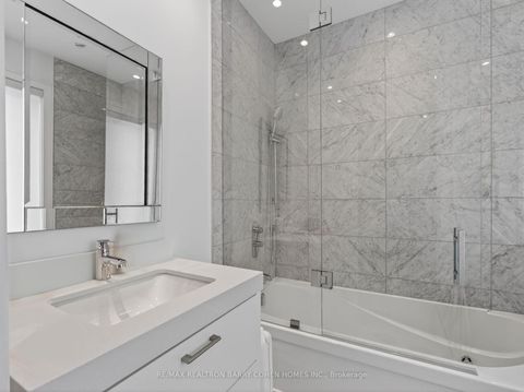 Photo 22 at 4 Forest Wood, Nortown, Toronto