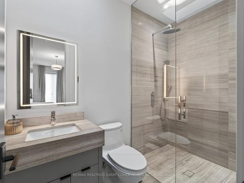 Photo 24 at 4 Forest Wood, Nortown, Toronto