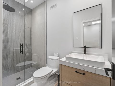 Photo 27 at 4 Forest Wood, Nortown, Toronto