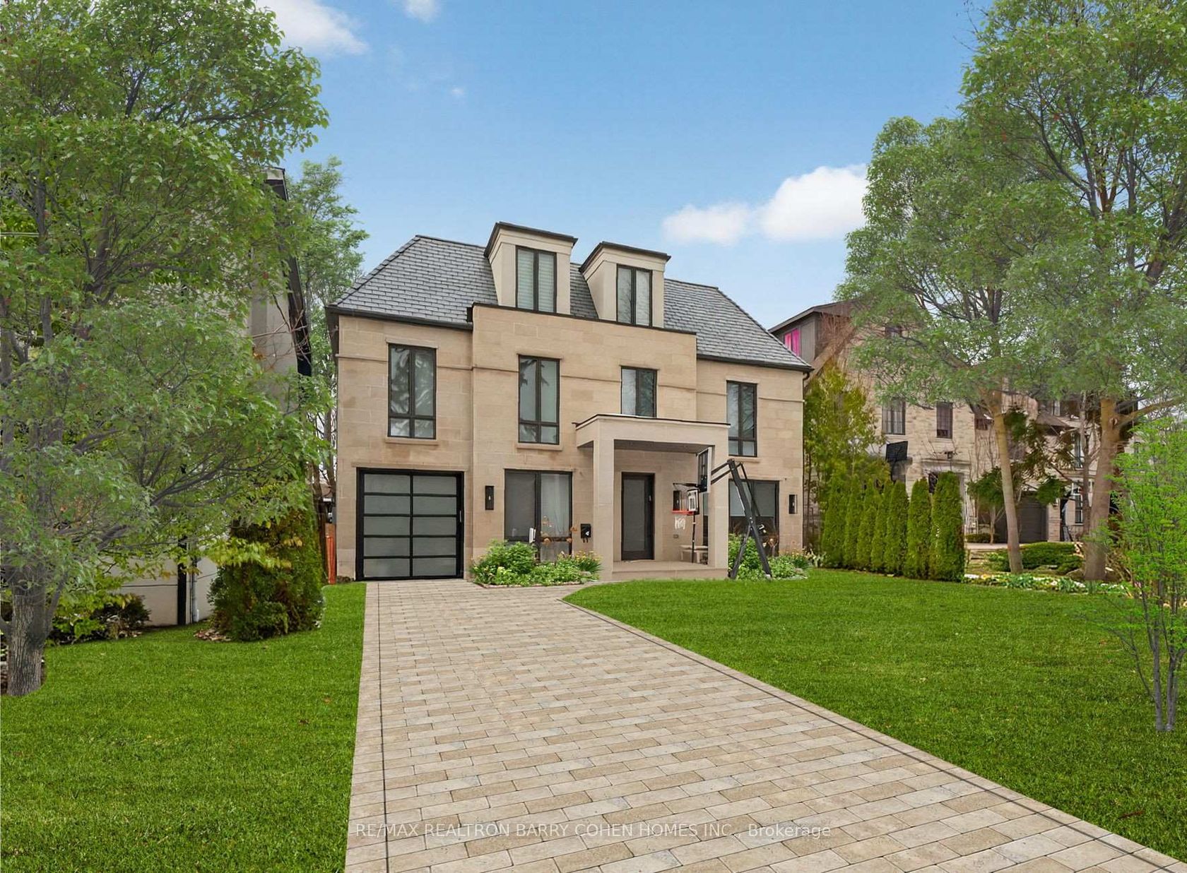 4 Forest Wood, Nortown, Toronto 