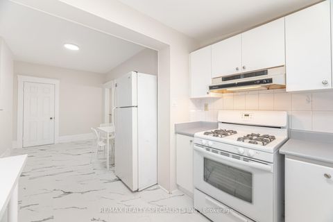 Photo 11 at 971 Saint Clarens Avenue, Davenport, Toronto