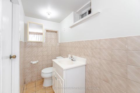 Photo 34 at 971 Saint Clarens Avenue, Davenport, Toronto