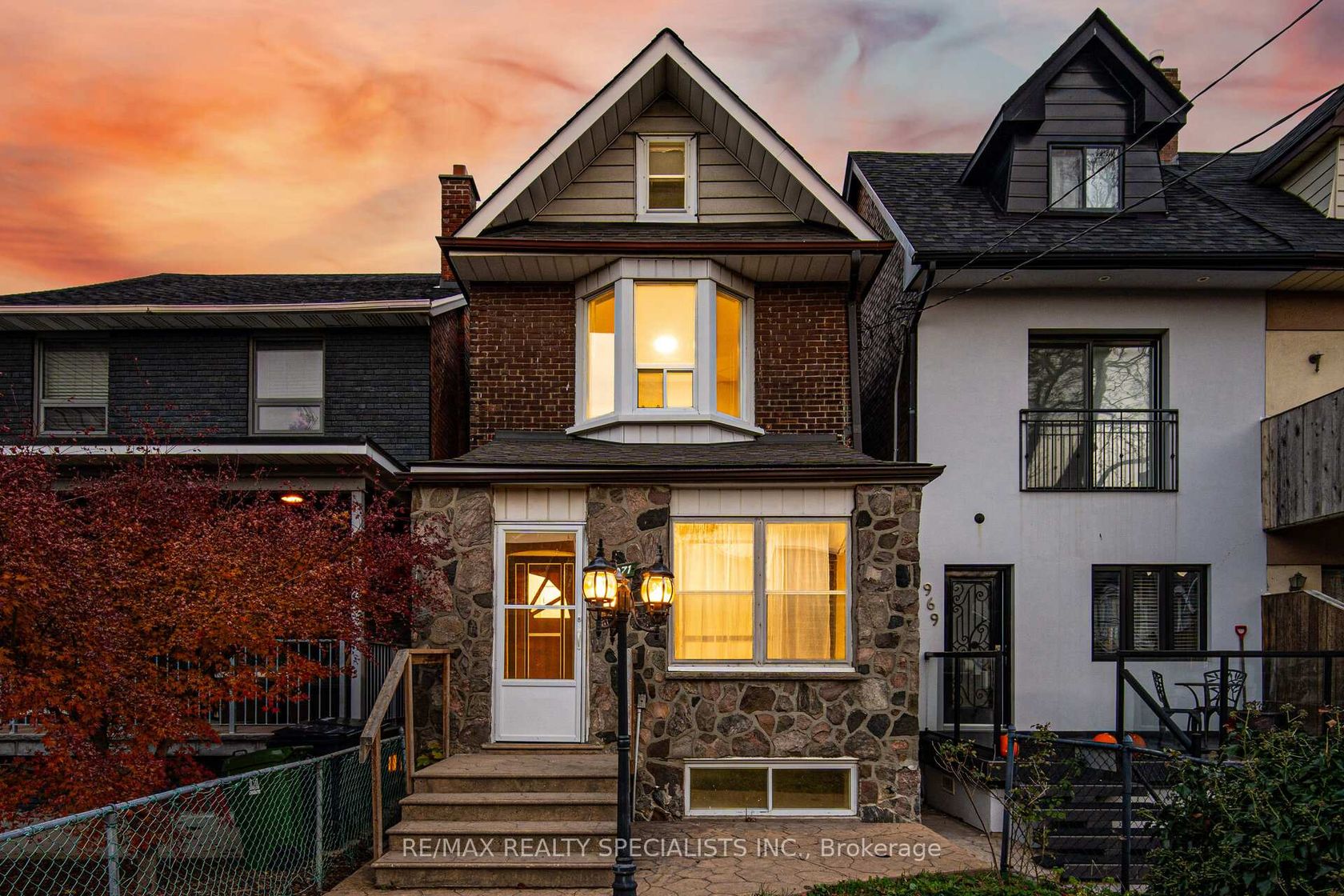 971 Saint Clarens Avenue, Davenport, Toronto 