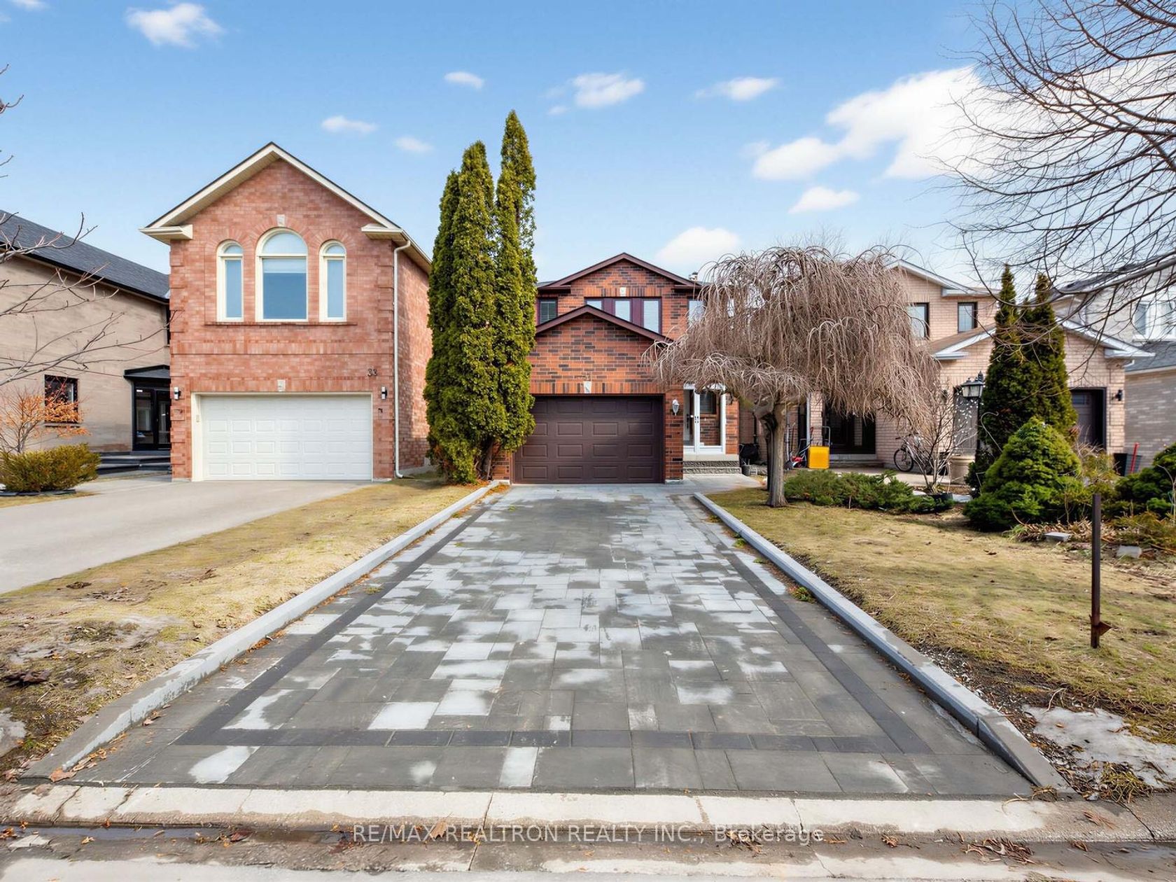 31 Cougar Court, Devonsleigh, Richmond Hill 