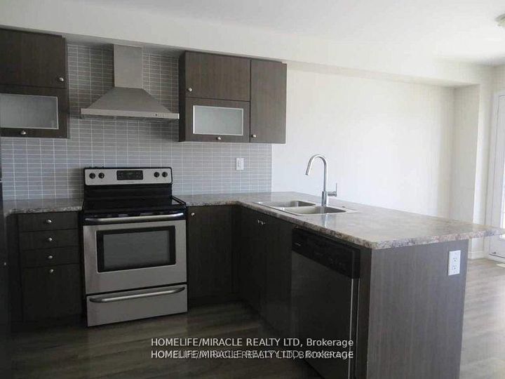 Photo 6 at 142 Golden Springs Drive, Northwest Brampton, Brampton