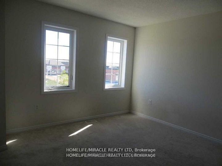 Photo 9 at 142 Golden Springs Drive, Northwest Brampton, Brampton