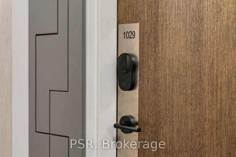 Photo 2 at 1029 - 100 Eagle Rock Way, Rural Vaughan, Vaughan