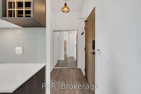 Photo 3 at 1029 - 100 Eagle Rock Way, Rural Vaughan, Vaughan